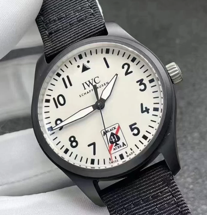 IWC時計コピーIW326905文字盤クローズアップ