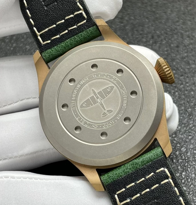 ブランドIWCコピーIW329702裏蓋