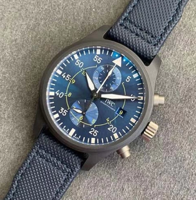 IWC IW389008-1 時計コピー(3/8)