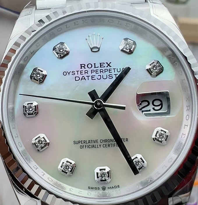 ロレックス時計コピーM126234-0020文字盤クローズアップ