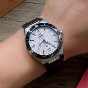 ブランドのオメガコンステレーション時計コーアクシャル マスタークロノメーター 131.33.41.21.06.001