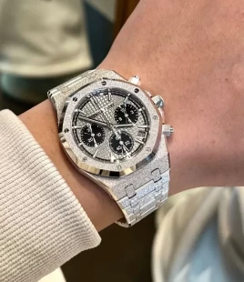 オーデマピゲロイヤルオークコピー八角形の最高級時計 26240BC.GG.1324BC.01 APS工場