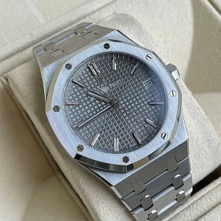 オーデマピゲロイヤルオークコピー Cal.4302ムーブメント15500ST.OO.1220ST.02