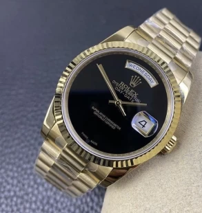 NOOB工場 デイデイトコピー時計36mm ブラック3255ムーブメント搭載