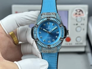 ウブロコピーブルー時計と宝飾の真髄を融合し 125842