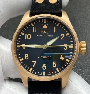 最新の海外ブランドIWCコピーパイロット時計 IW329703