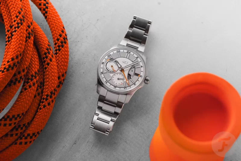 クリストファー・ウォード、初のフライヤー式GMT「C63 Sealander True GMT」を発表